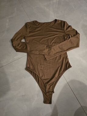 SHEIN Brown Long Sleeve Bodysuit